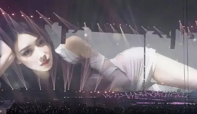 Giselle坦言躺姿大屏是自己主意：只是有点自恋