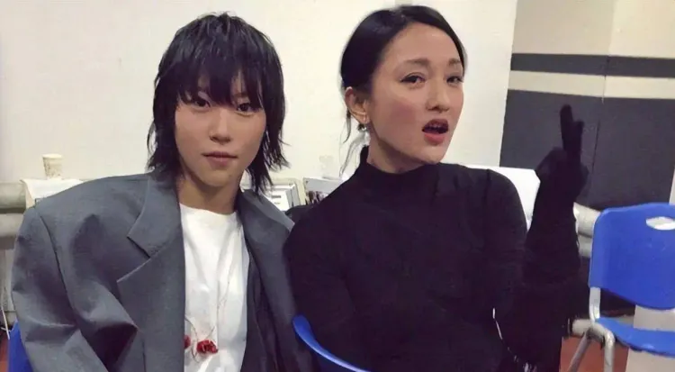 窦唯两个女儿为何走出不同人生