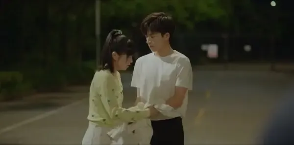 初次爱你第18集剧照