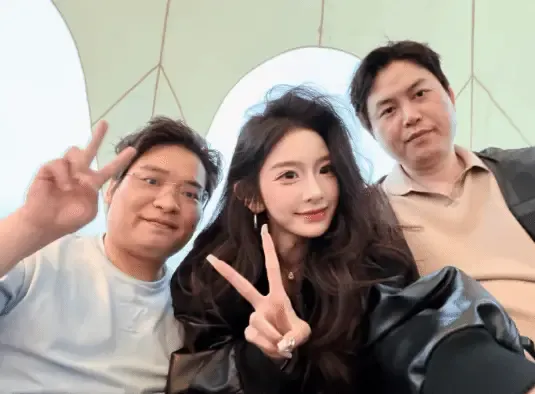 卢本伟婚讯后UU发文谈感情观，“别当小三”言论引热议