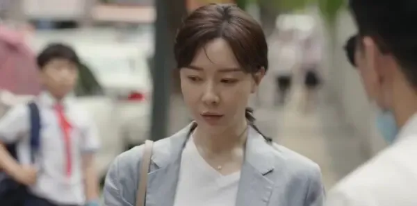 驻站第20集剧照