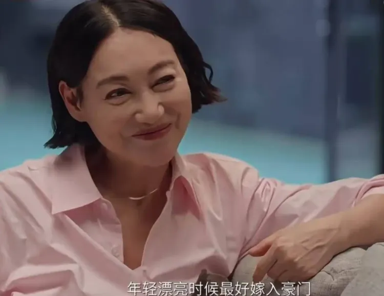 惠英红自曝因姐姐残疾未嫁入豪门