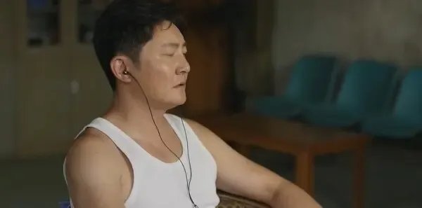 驻站第12集剧照