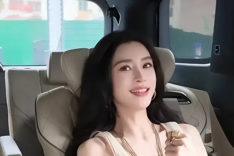 Angelababy喊“上班是最爱干的事情”引热议