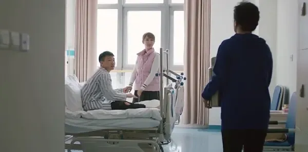 欢乐颂4 第47集：应勤与邱莹莹和好剧照