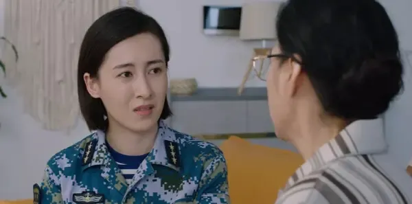 爱上海军蓝 第16集：危险的见面剧照