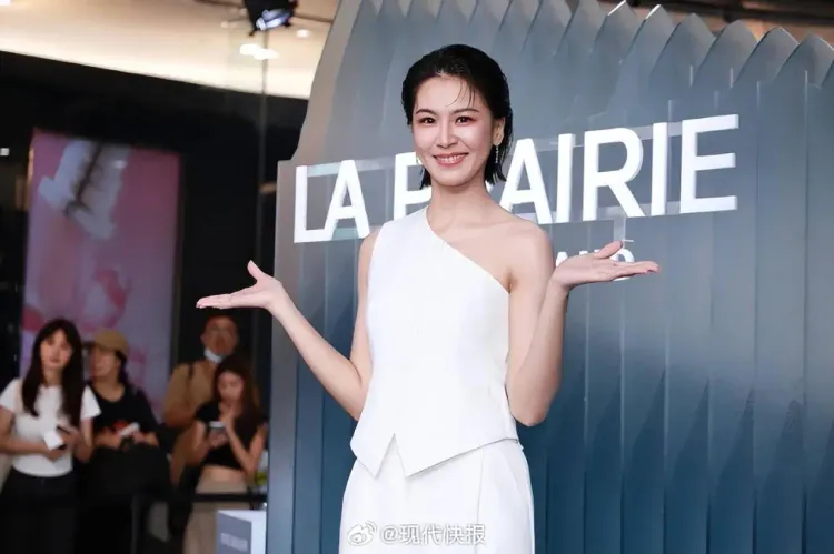 曾沛慈谈参加《乘风2026》：瘦了14斤，感冒反复未愈