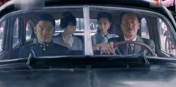 爱国者第13集剧照