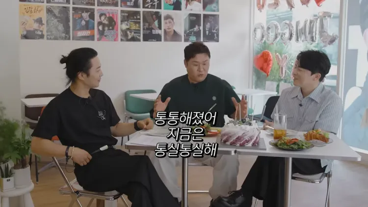 ：结果到了某个阶段他突然超级能吃，整个人就圆滚滚了起来