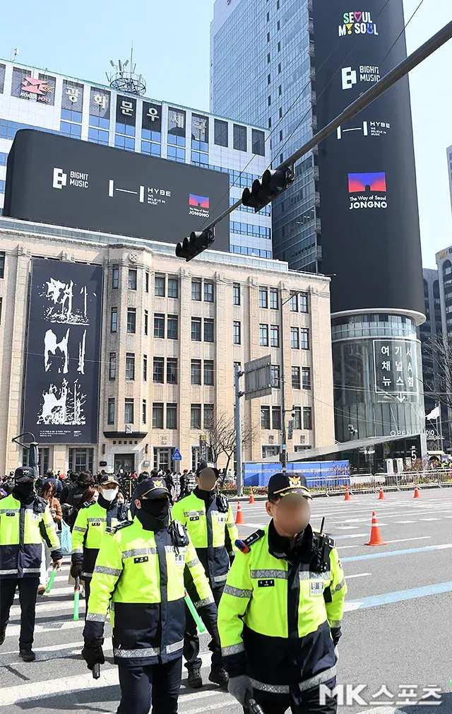韩国警方投入约6700名警力进行安全管制