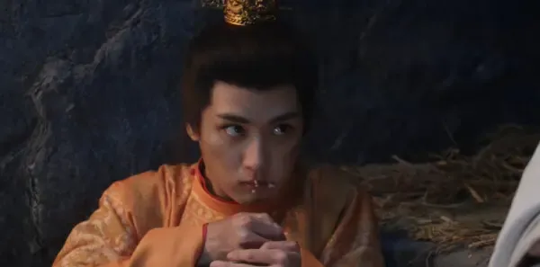 《长安二十四计》第3集剧情：谢淮安为避嫌给废帝易容