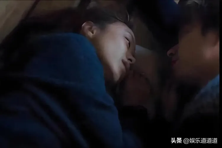 韩国伦理片《夜的扉页》：男女主全程内心极限拉扯