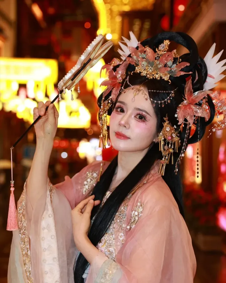 韩佳人晒出网红妆写真成品