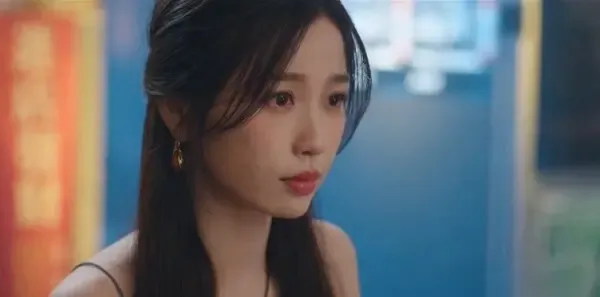双轨第21集剧照