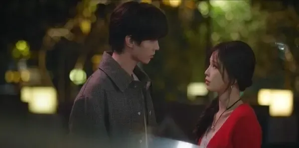双轨第23集剧照