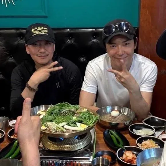 金南佶&金材昱时隔16年二搭