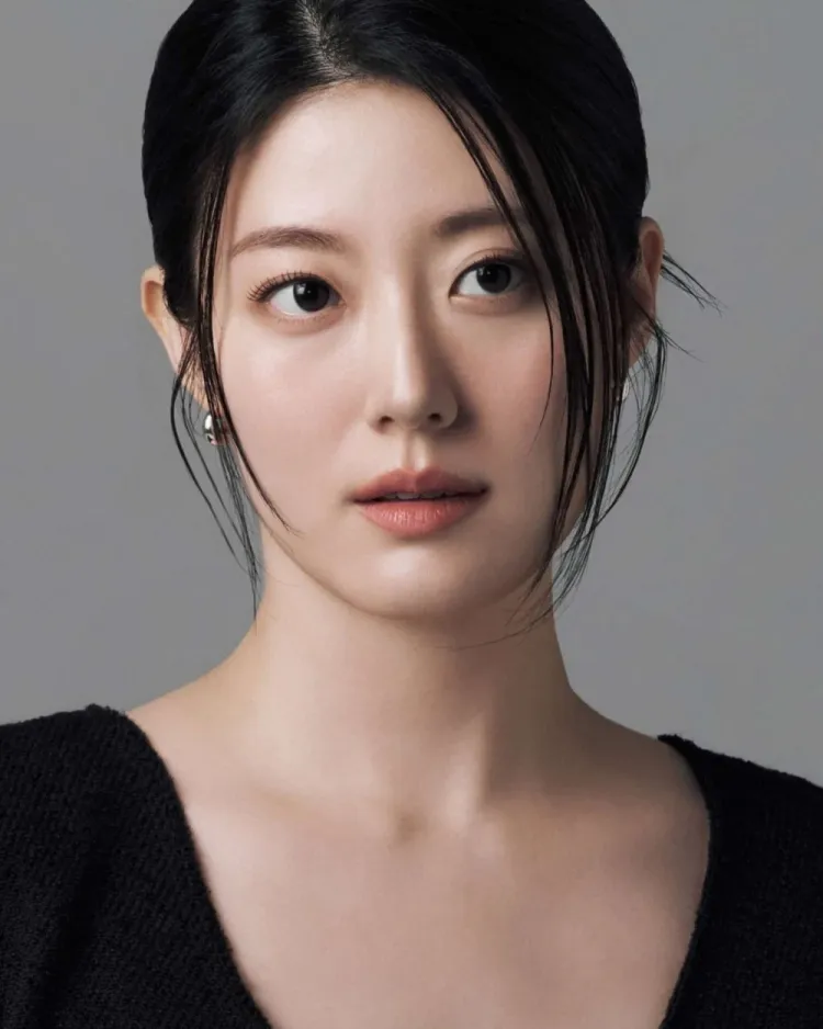 南志铉将饰演女主角「高恩英」