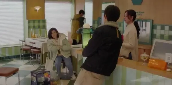 在你的冬夜里闪耀 第13集：餐厅生意惨淡让众人困扰剧照