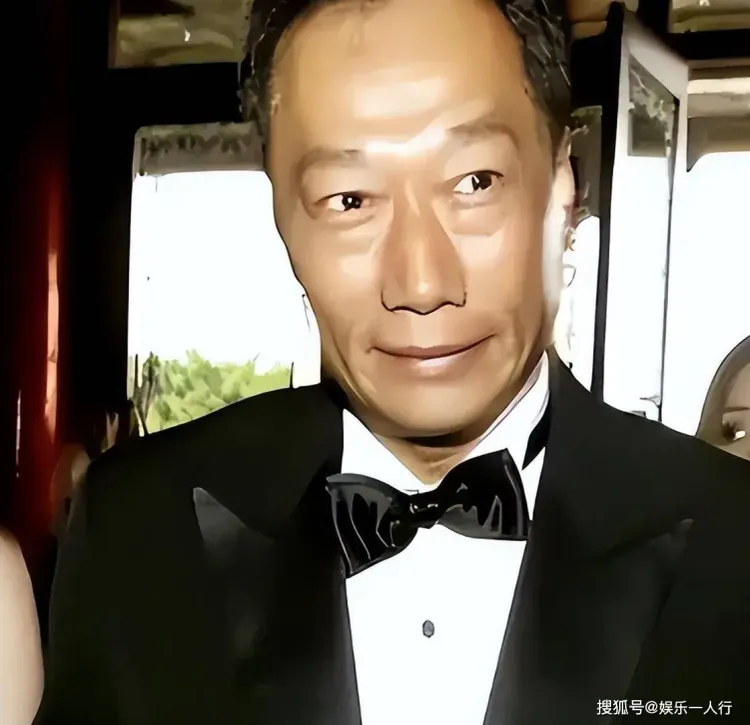 郭台铭被曝与50岁女子频繁同框引关注