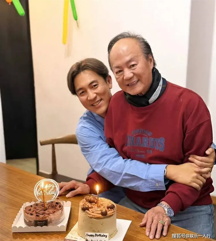 狄龙80岁寿辰，家人齐聚温馨庆生