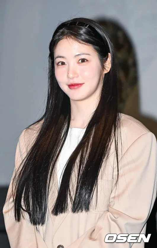 辛叡恩饰演护理师「陆夏莉」