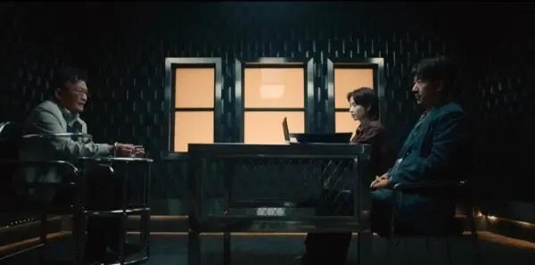 剥茧第9集剧照