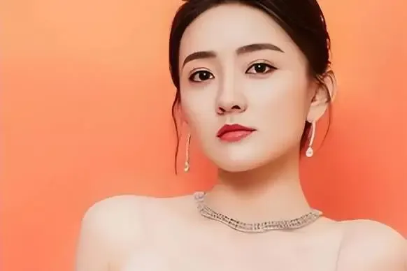 梁洁确认出演《刺棠》女二，番位变化引发热议