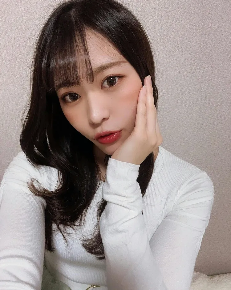 新芹奈(新セリナ,原名青木桃)(IG@2021_namaewanai)