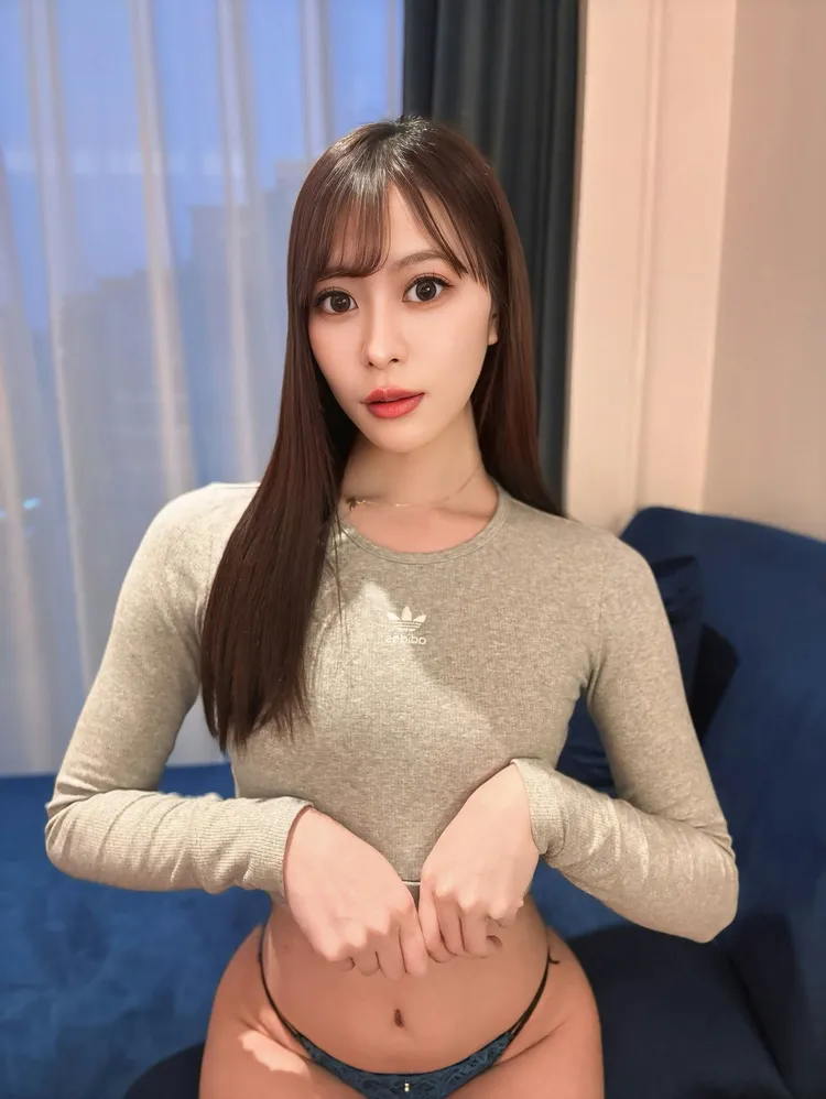 新芹奈(新セリナ,原名青木桃)(IG@2021_namaewanai)