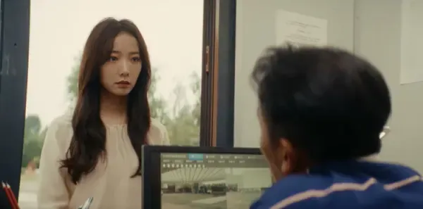 暗恋者的救赎 第1集：朱鹤俞笑表面恩爱夫妻剧照