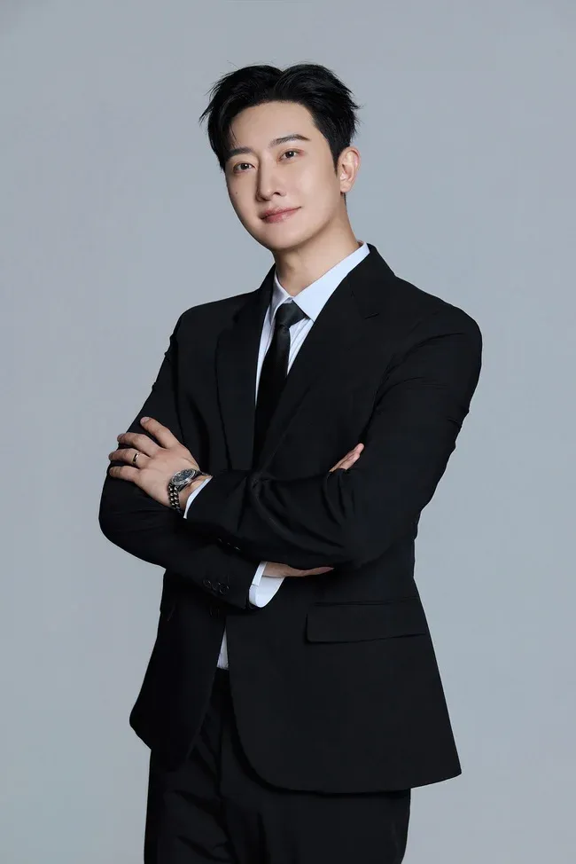 周觅将担任STE的CEO