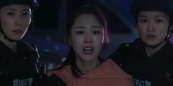 女巡特警之蜂鸟突击队第2集剧照