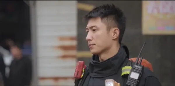 他从火光中走来第7集剧照
